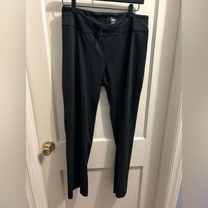 REI bundle of two‎ pull on black straight leg pant medium petite